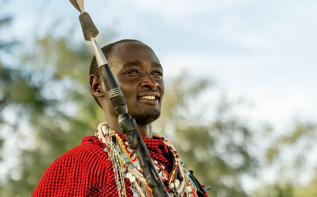 Safari guide in the field